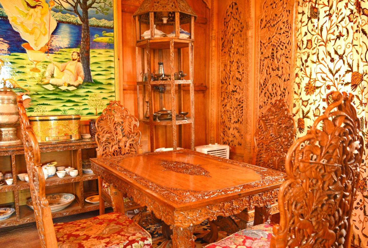 Hotel De Laila House Boat By Sterling Srīnagar Zewnętrze zdjęcie