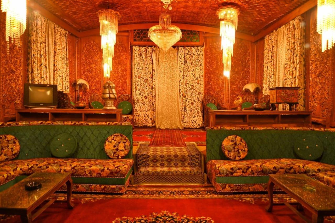 Hotel De Laila House Boat By Sterling Srīnagar Zewnętrze zdjęcie